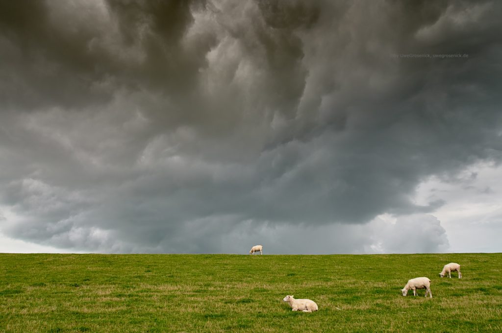 drohendes Gewitter nahe Husum